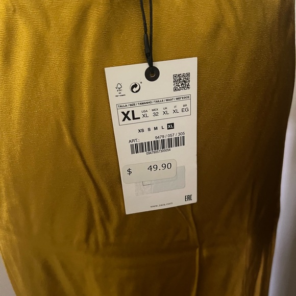 ZARA Gold Satin Skirt, size XL - Picture 4 of 4